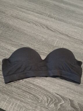 Seamless Strapless Black Bandeau Bra - Classic Comfort- W Sz 38B